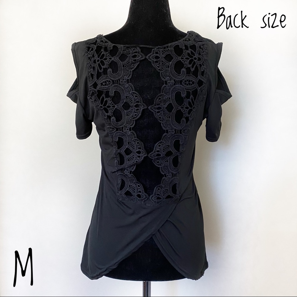 ✨lace pattern on the back cold shoulder shirt